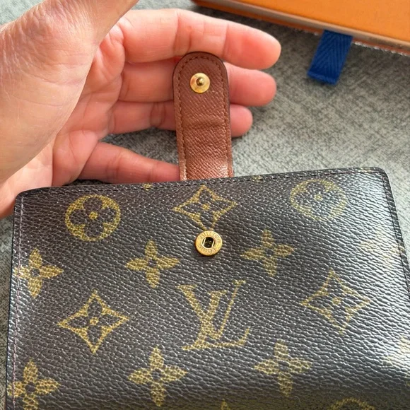 Louis Vuitton Monogram Canvas Snap Card Holder in Brown & Gold - Picture 12 of 15